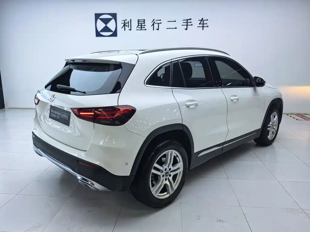 Mercedes-Benz GLA 2021