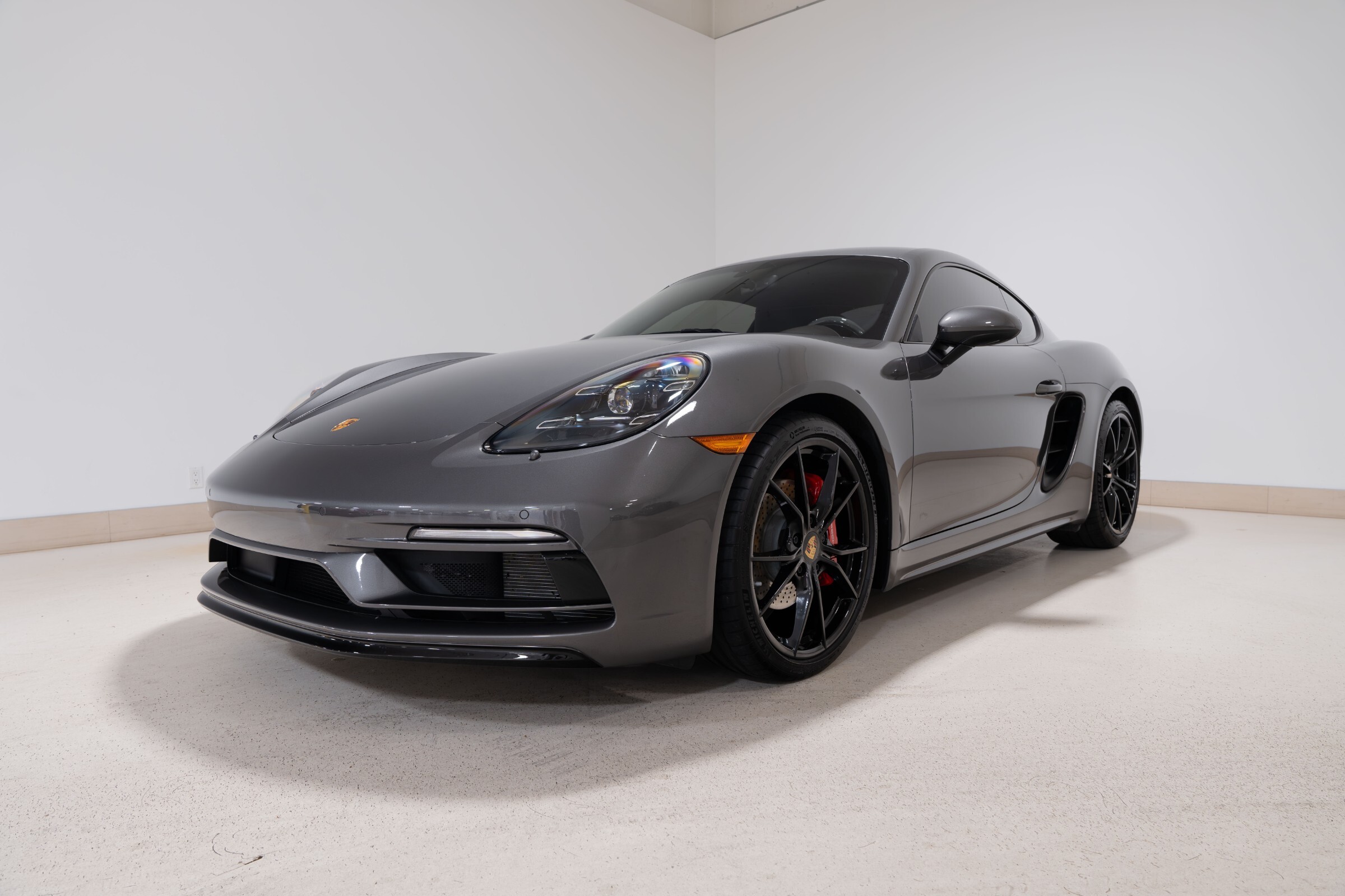 Porsche Cayman 2023