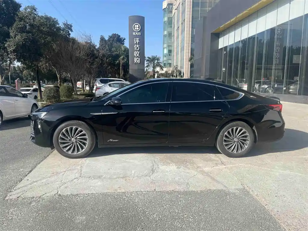 Buick LaCrosse 2024