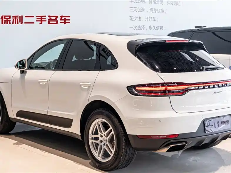 Porsche Macan 2021