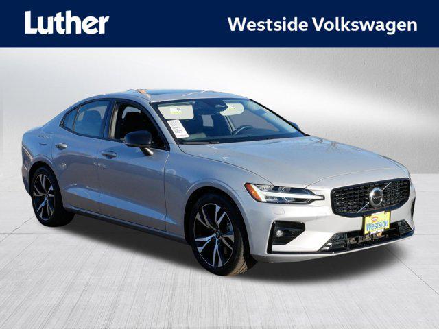Volvo S60 2025