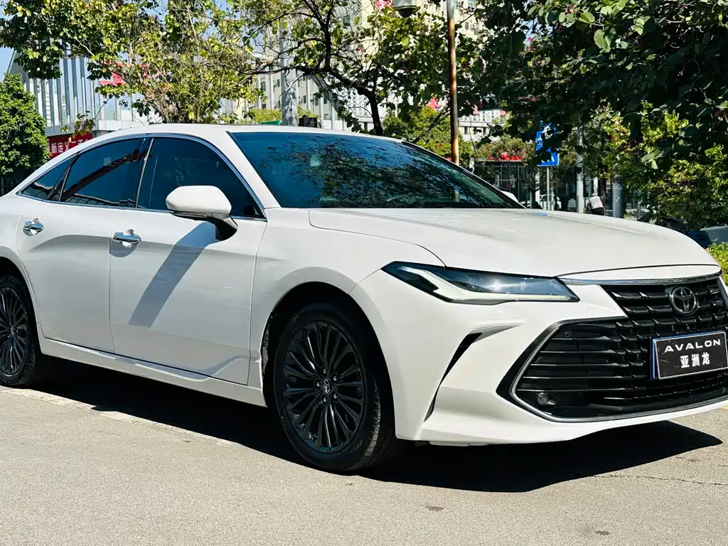 Toyota Avalon 2022