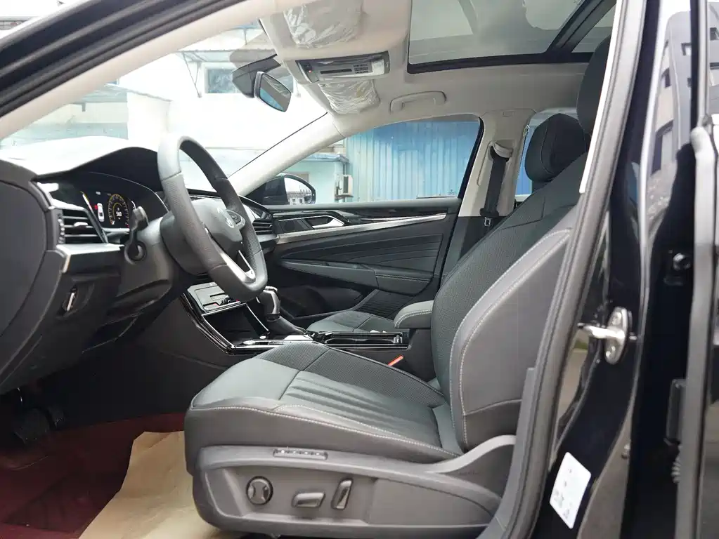 Volkswagen Passat 2025
