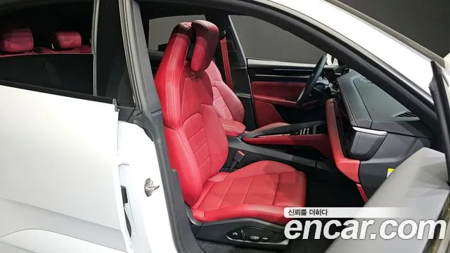 Porsche Macan 2025
