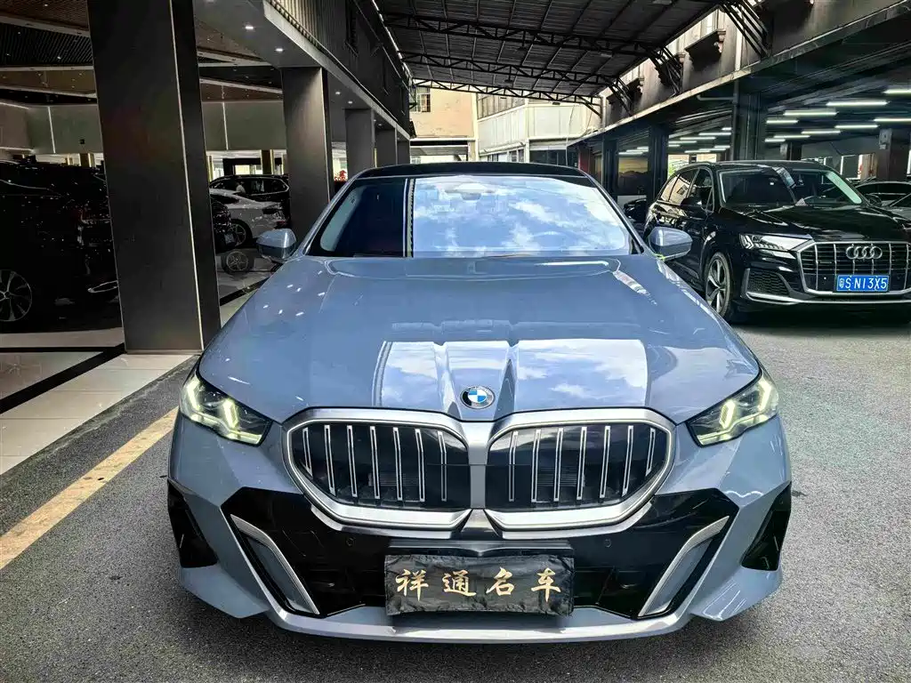 BMW 5 серии 2024