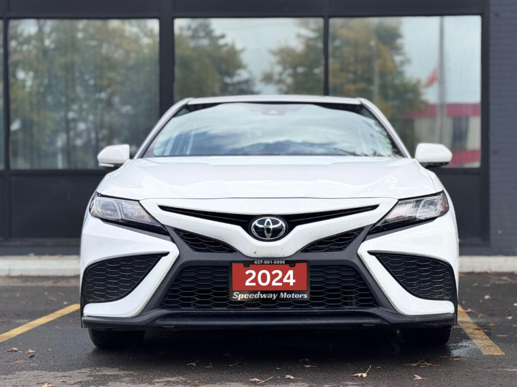 Toyota Camry 2024