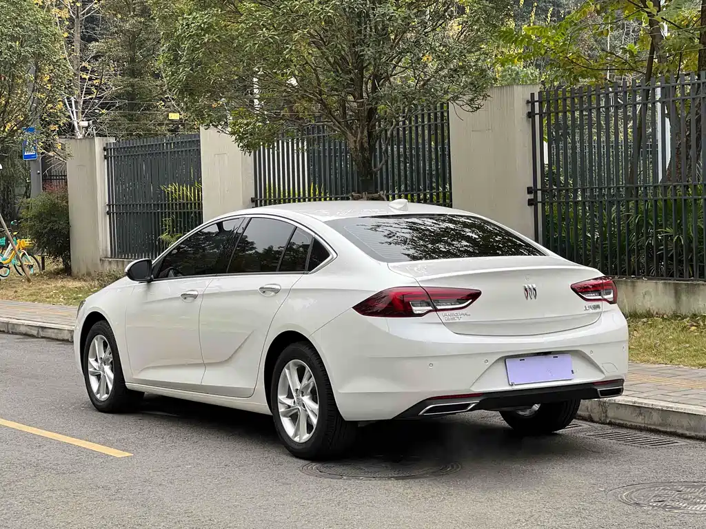 Buick Regal 2024