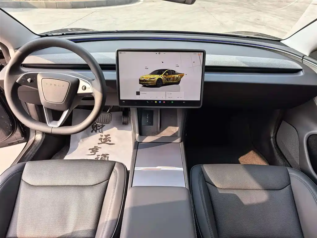 Tesla Model 3 2025