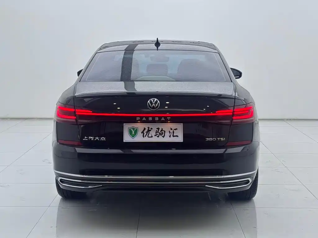 Volkswagen Passat 2024