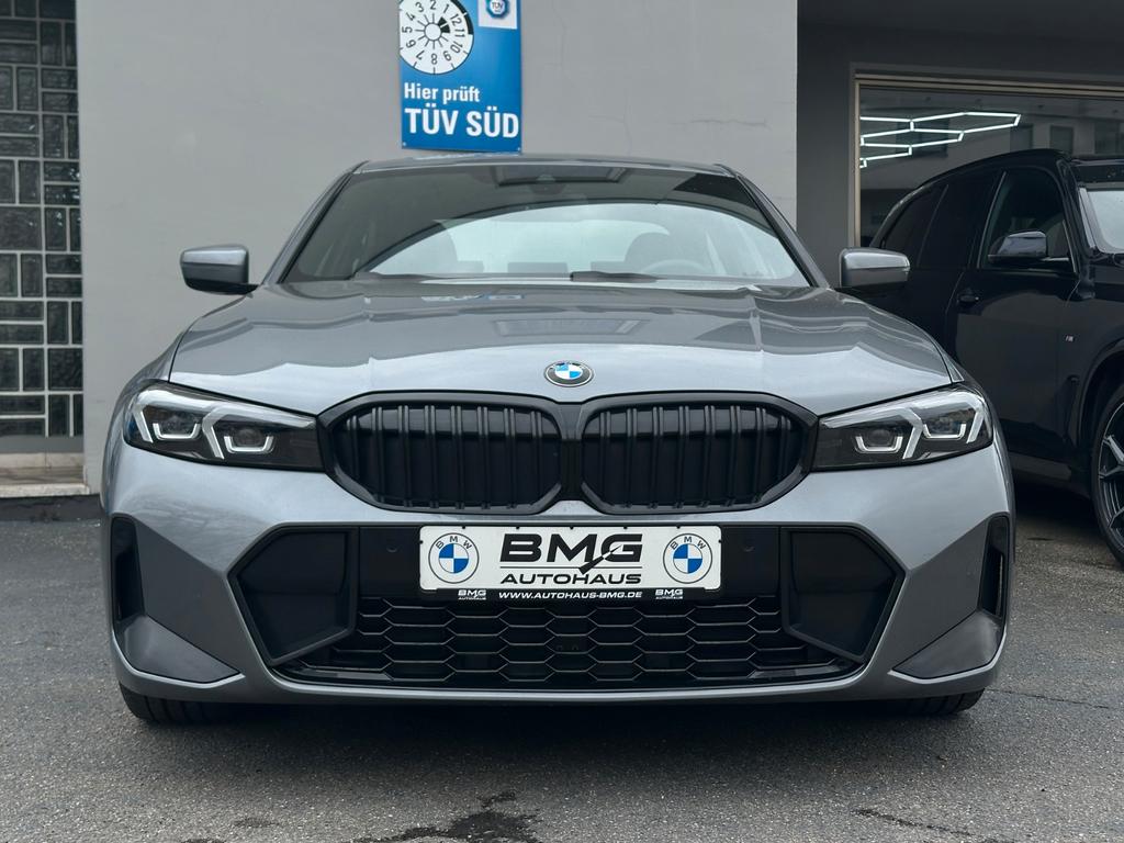 BMW 318 2022
