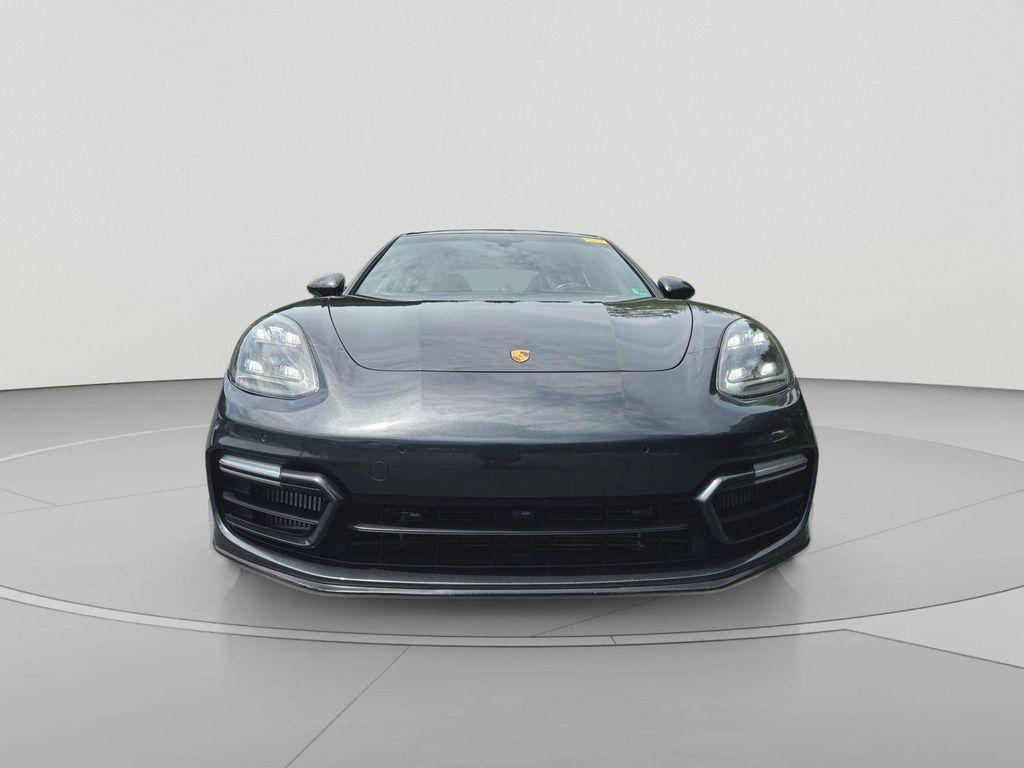 Porsche Panamera 2021