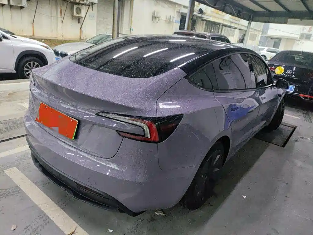 Tesla Model 3 2023