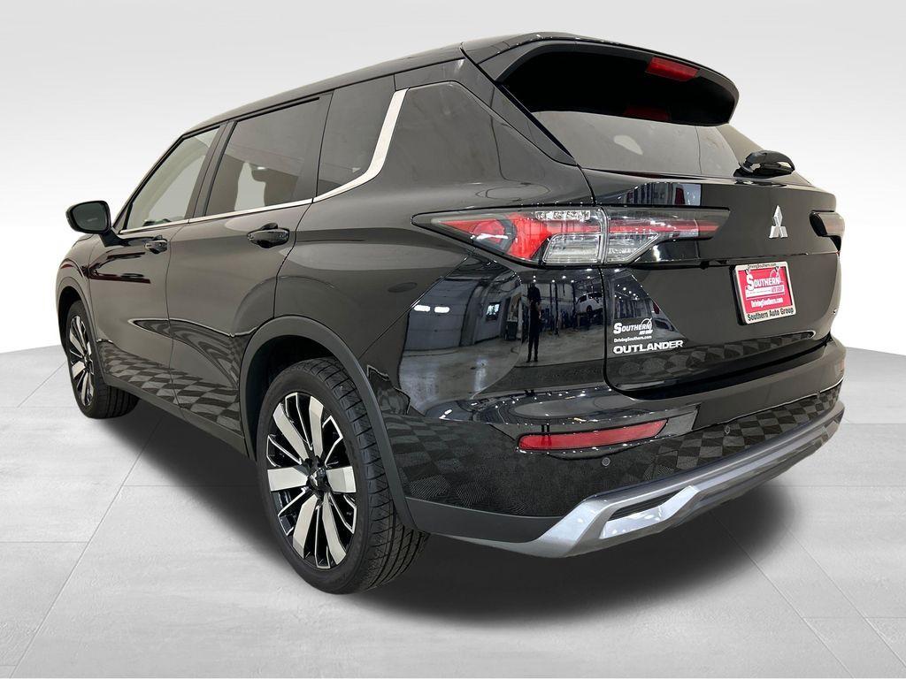 Mitsubishi Outlander 2025