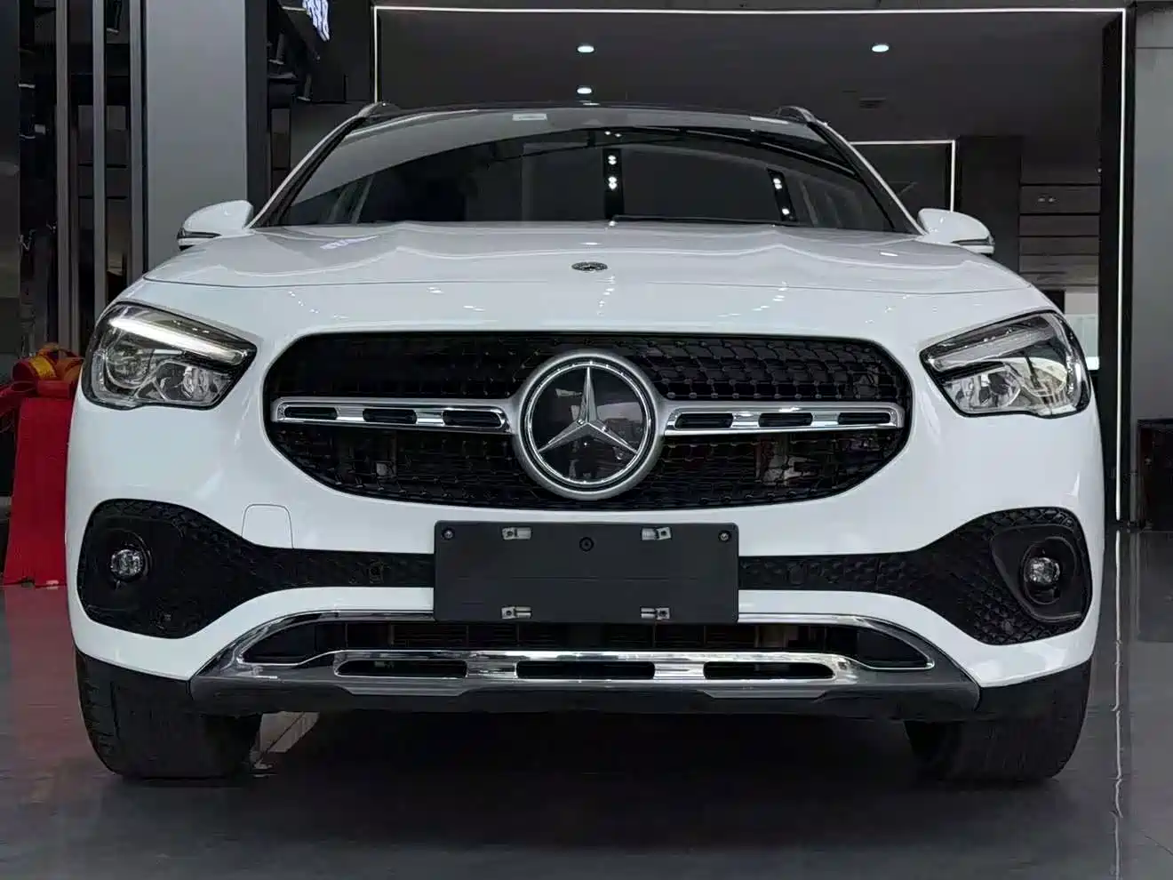 Mercedes-Benz GLA 2023