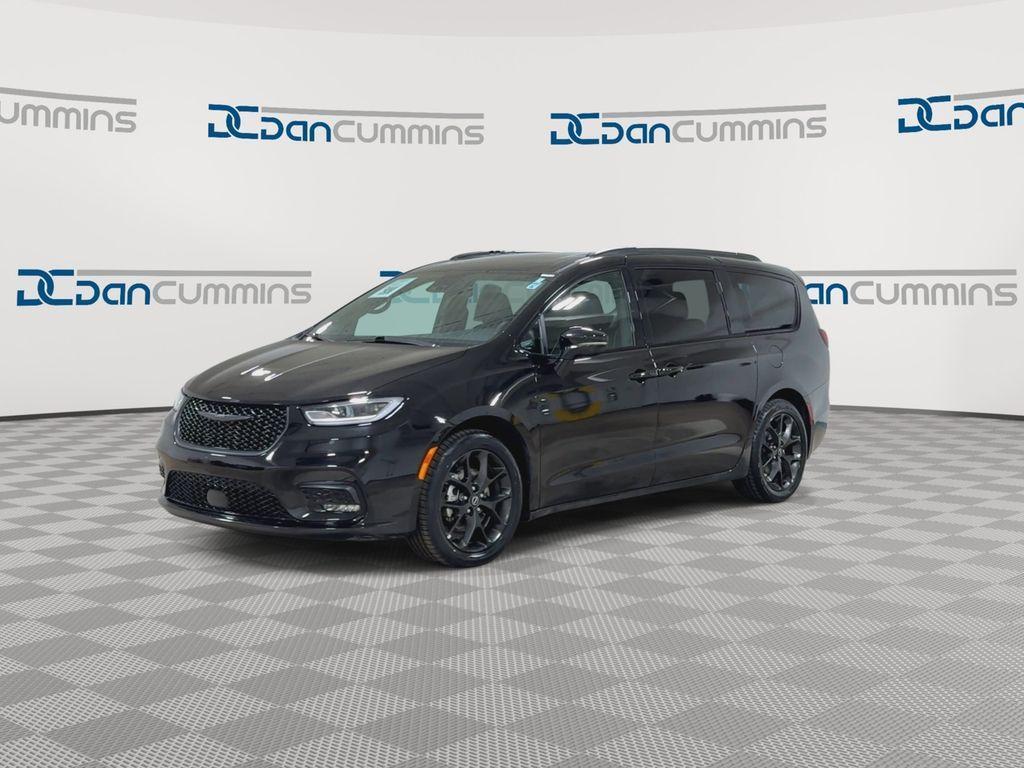 Chrysler Pacifica 2025
