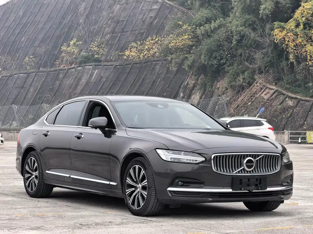 Volvo S90 2021