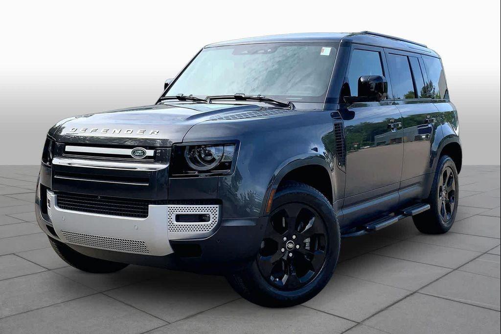 Land Rover Defender 2024