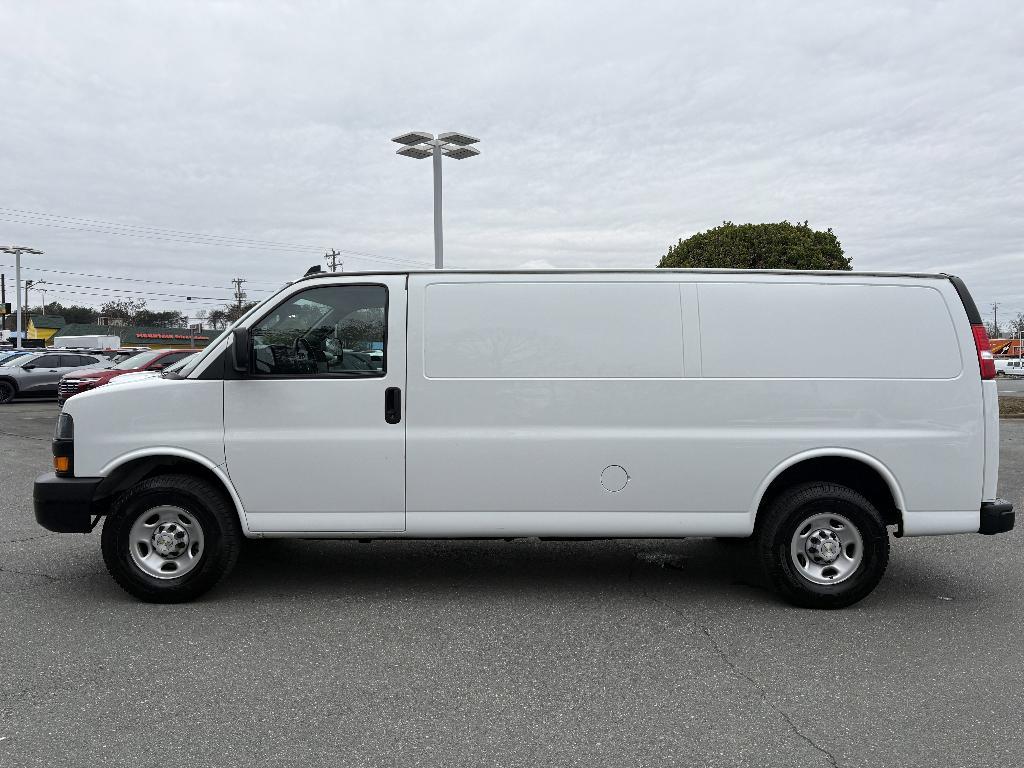 Chevrolet Express 2023