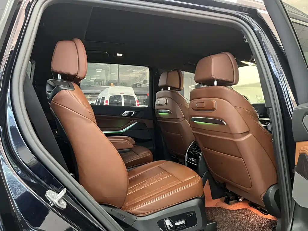BMW X7 2023