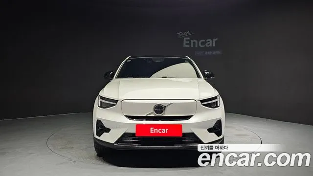 Volvo C40 2022