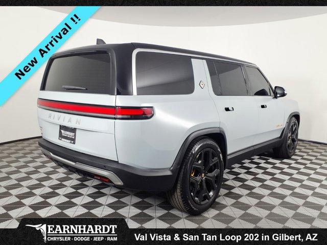 Rivian R1S 2024