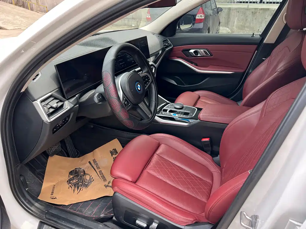 BMW i3 2023