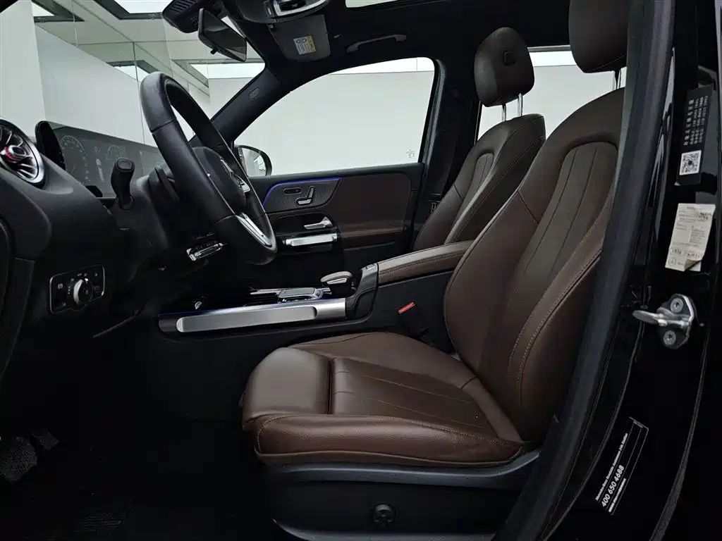 Mercedes-Benz GLB 2021