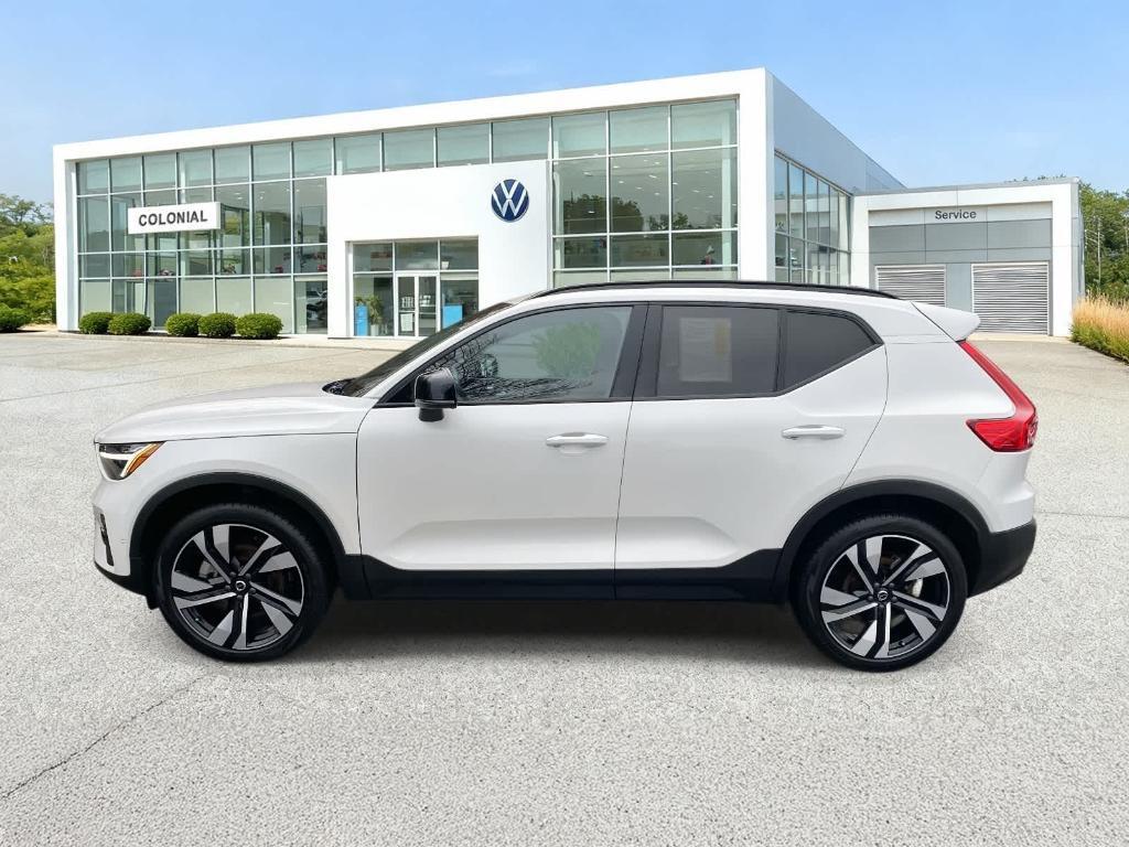 Volvo XC40 2024