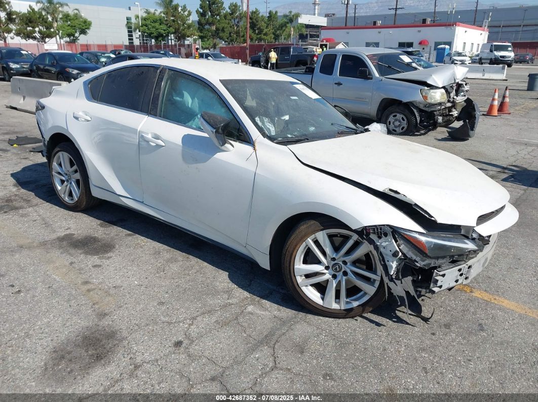 Lexus IS 300 2021