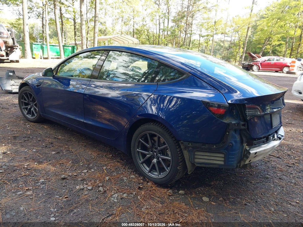 Tesla Model 3 2022