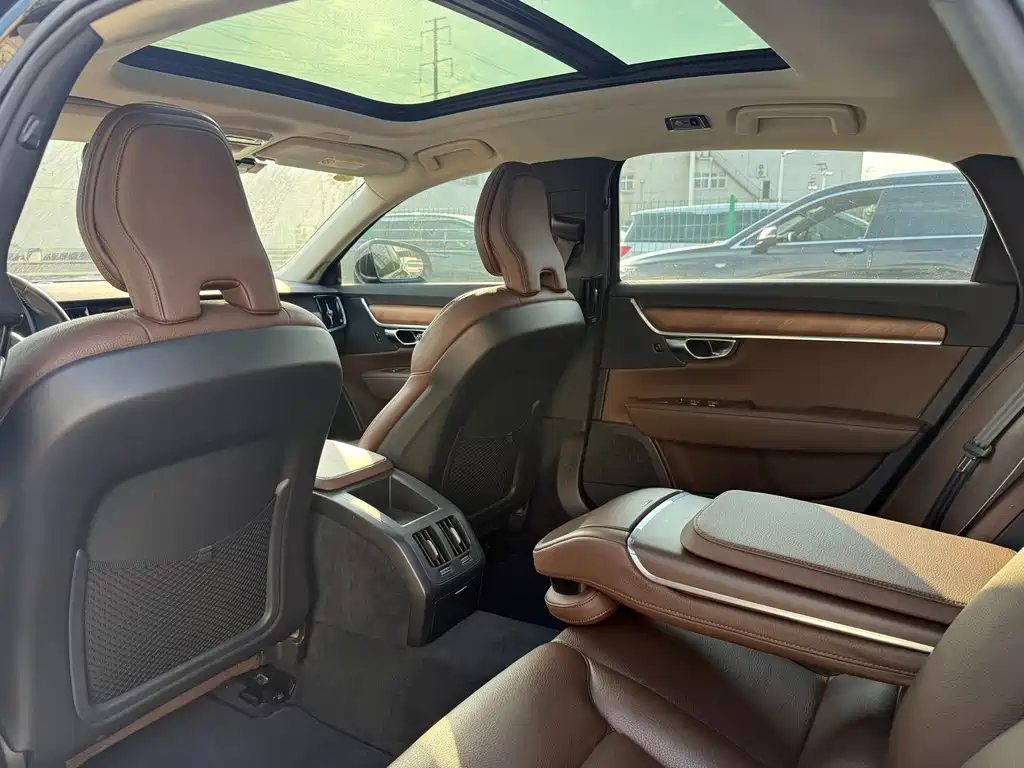Volvo S90 2020