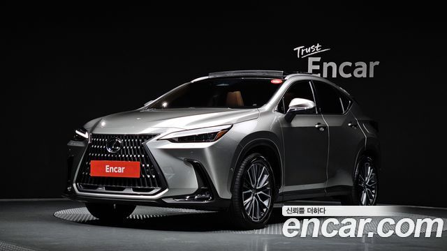 Lexus NX 2025