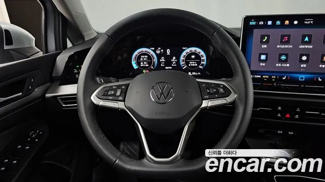 Volkswagen Golf 2025