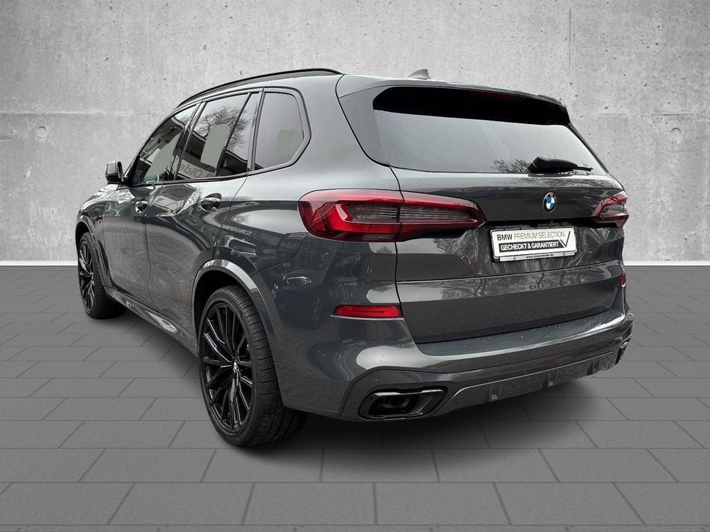 BMW X5 M50 2022