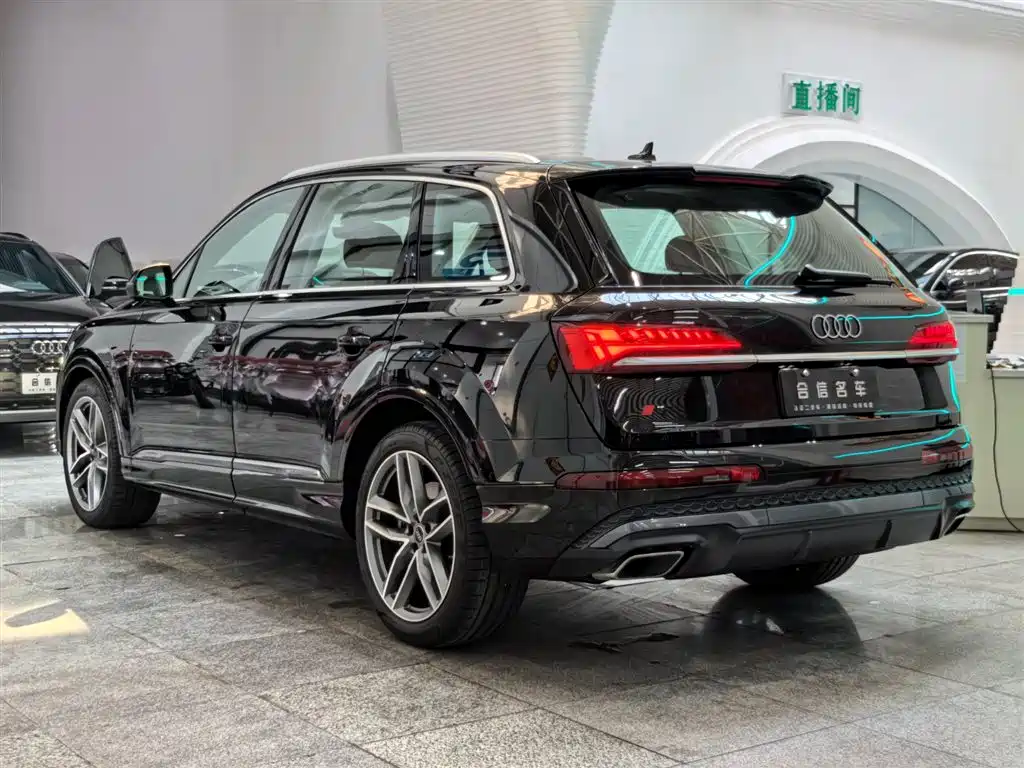Audi Q7 2025