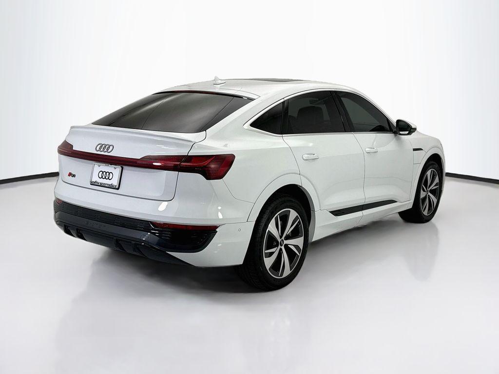Audi Q8 2024