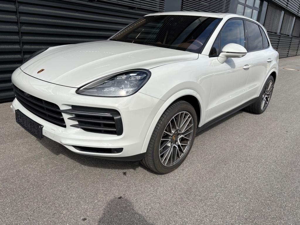 Porsche Cayenne 2022