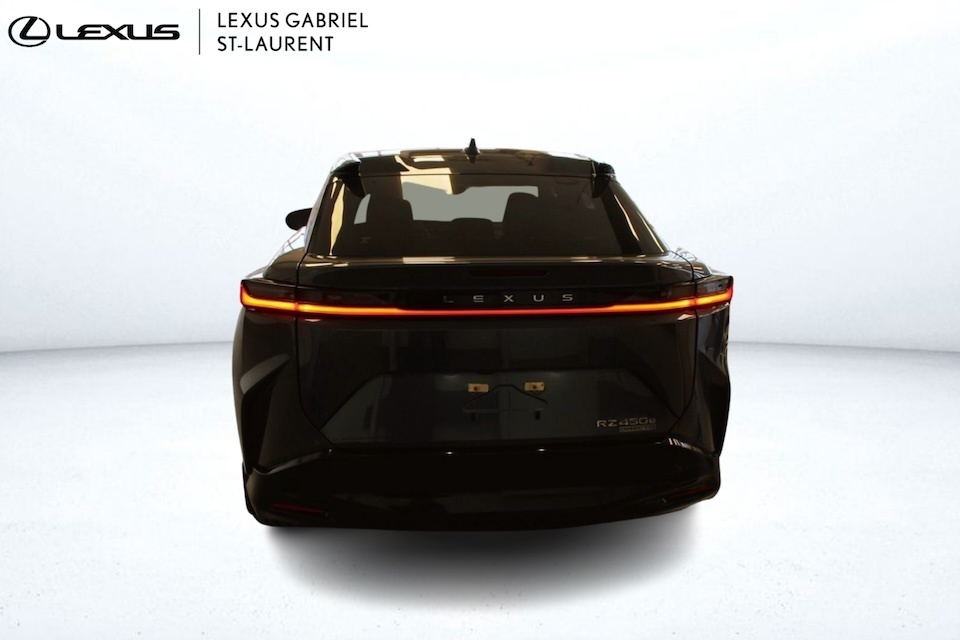 Lexus RZ 2023