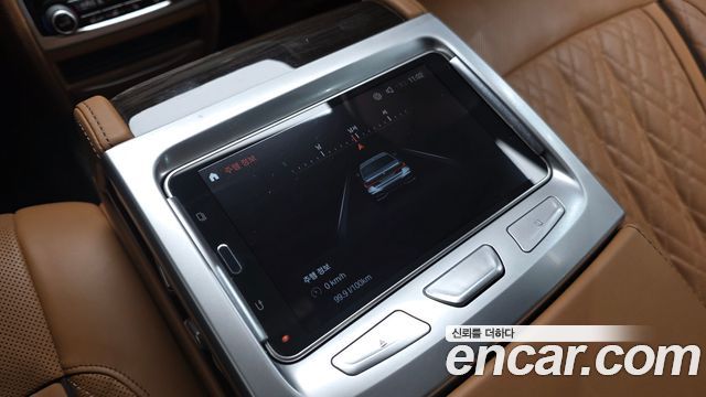 BMW 7 серии 2020