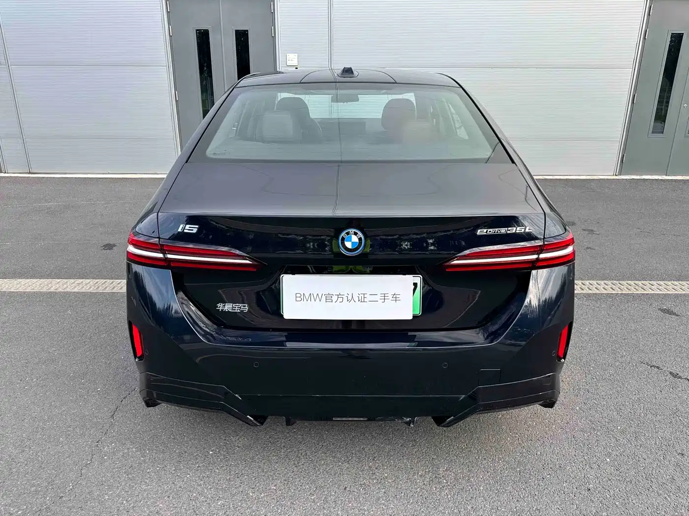 BMW i5 2025