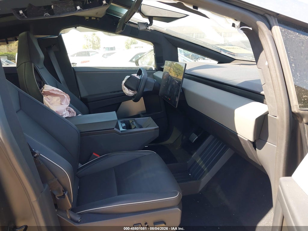 Tesla Cybertruck 2025