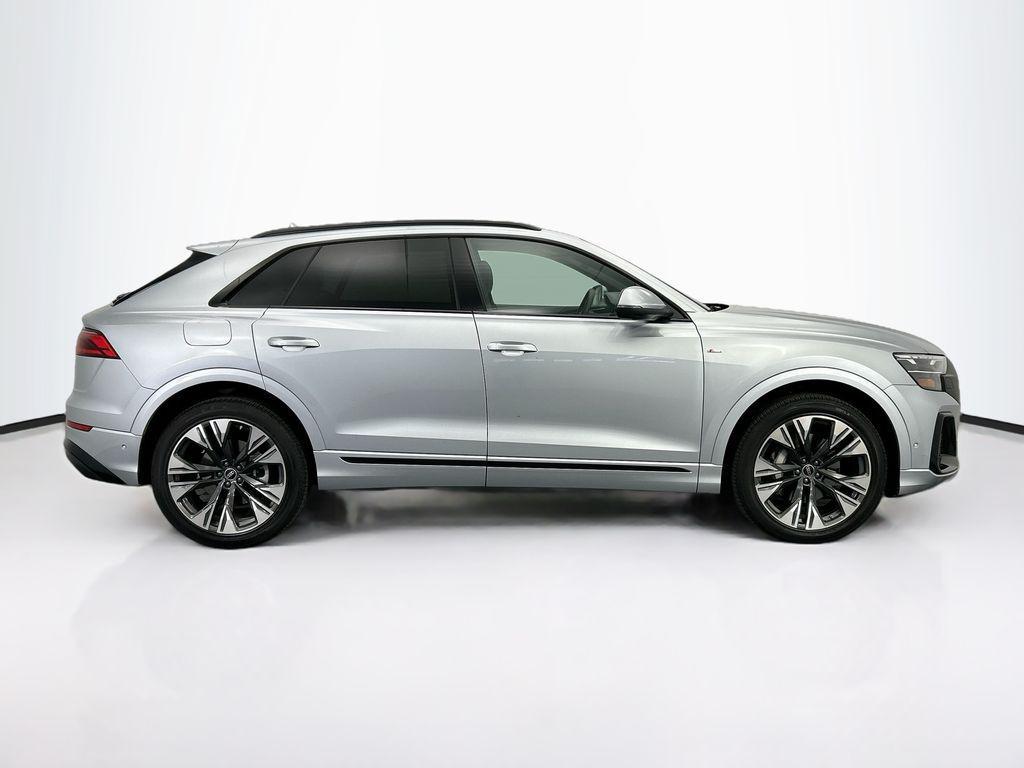 Audi Q8 2025