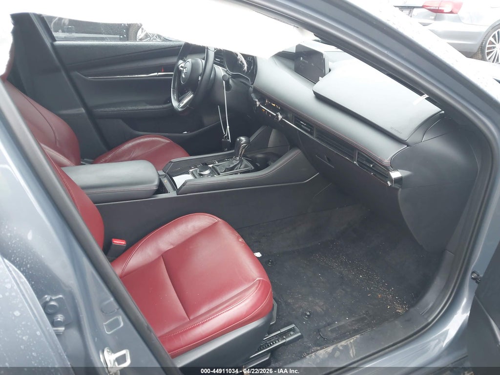 Mazda 3 2023