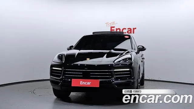 Porsche Cayenne 2021