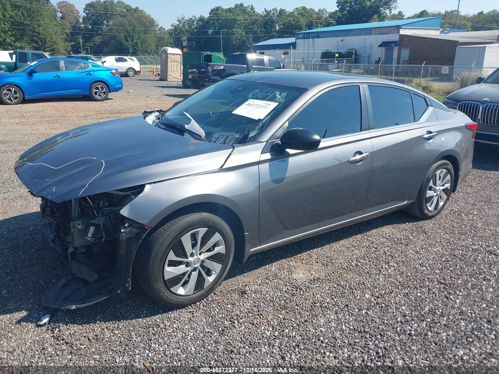 Nissan Altima 2024