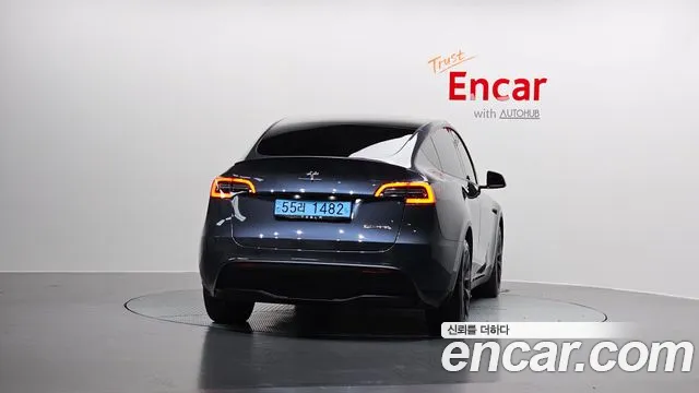 Tesla Model Y 2022
