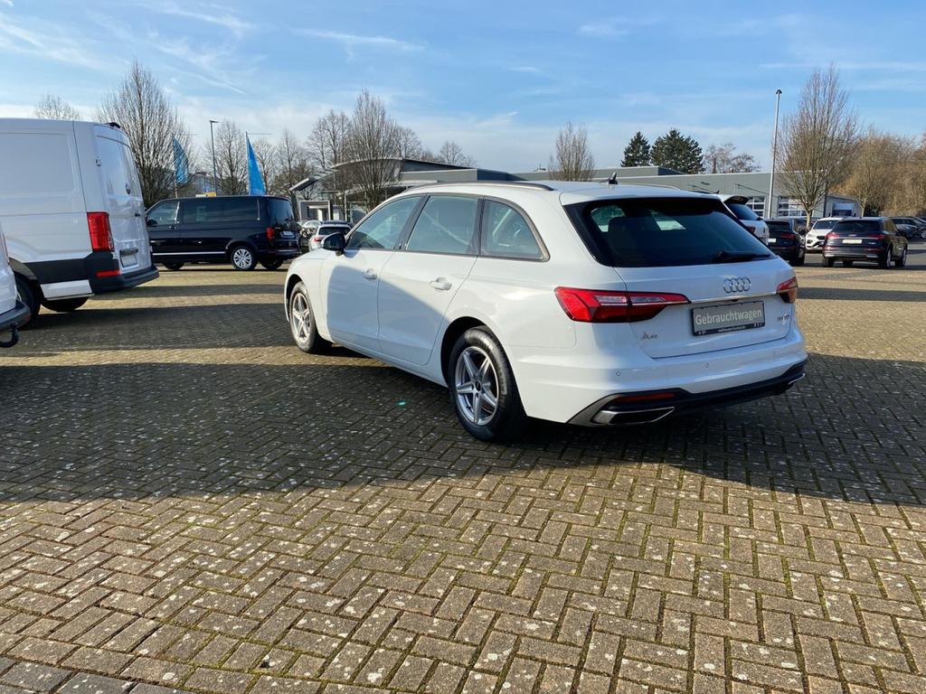 Audi A4 2022