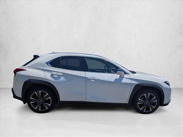 Lexus UX 2022