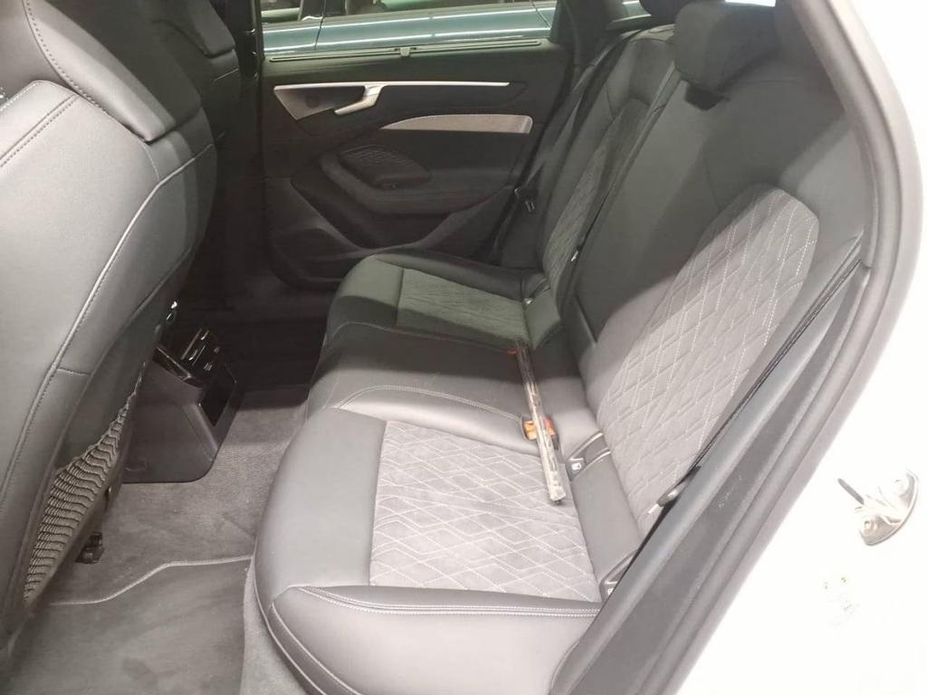 Audi A6 2025