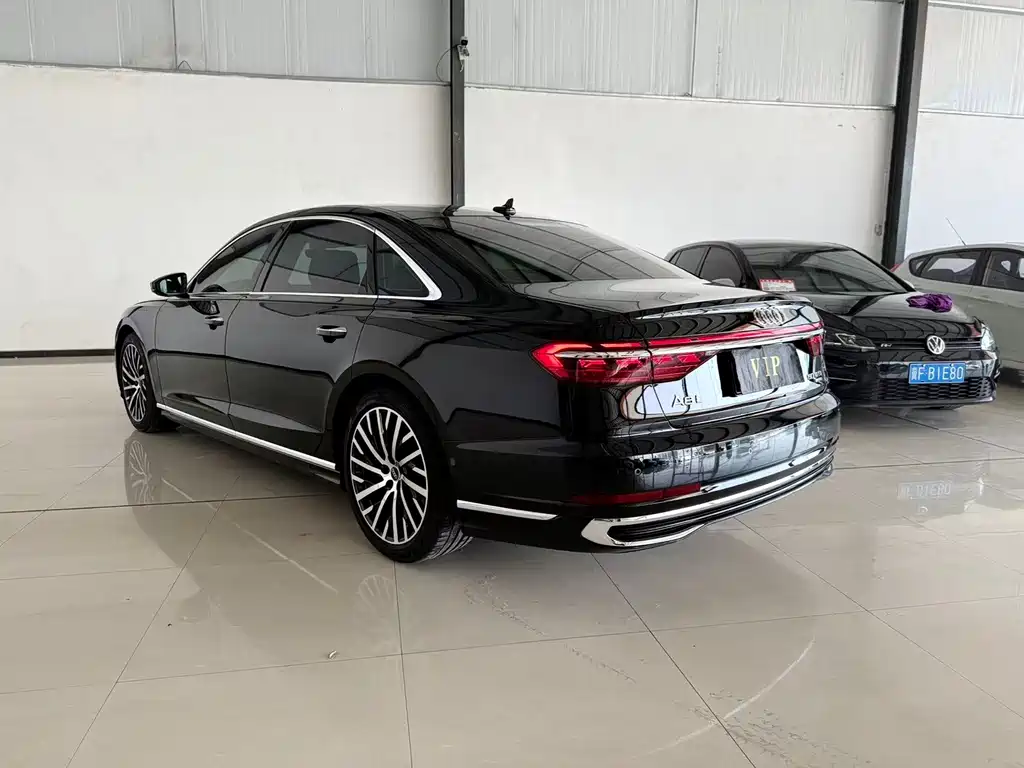 Audi A8 2024